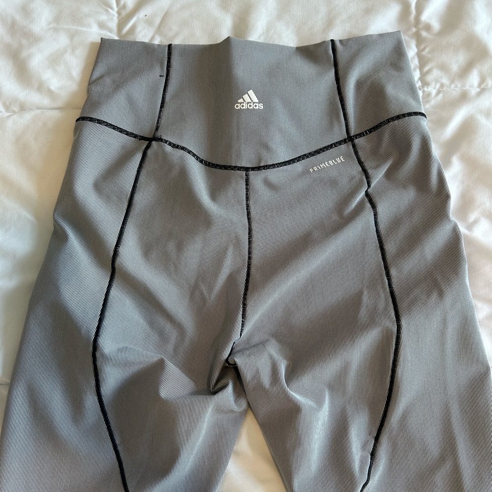 Adidas Gray High-Waisted Leggings with Seam Details